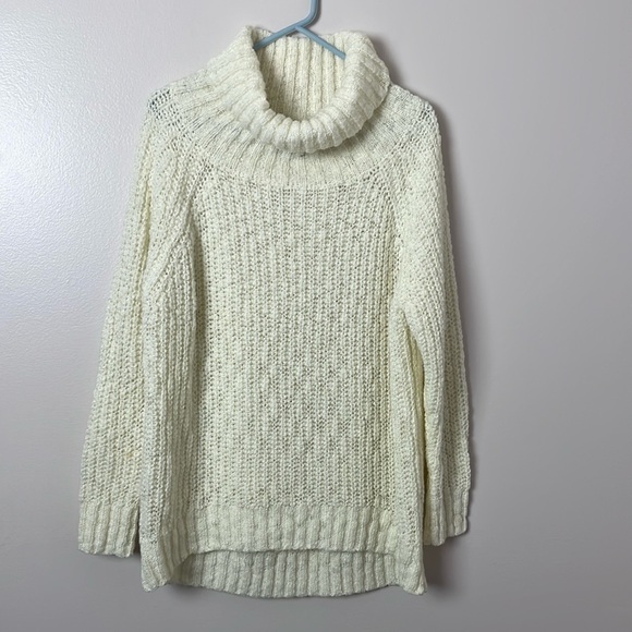 Pol Cream Slouchy Turtleneck Sweater Oversized High/Low Hem Large - Picture 1 of 10